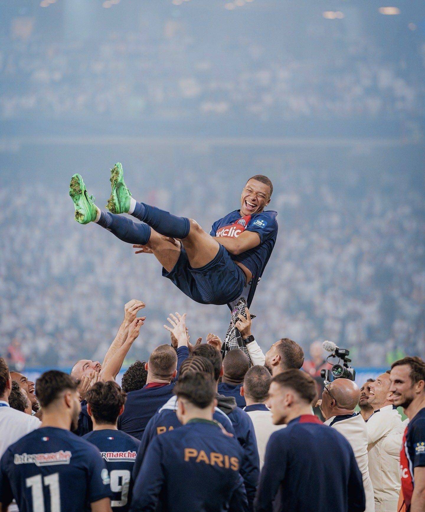 九游体育-姆巴佩迎来十五赛季高光表现，FPX球迷沸腾！-九游体育