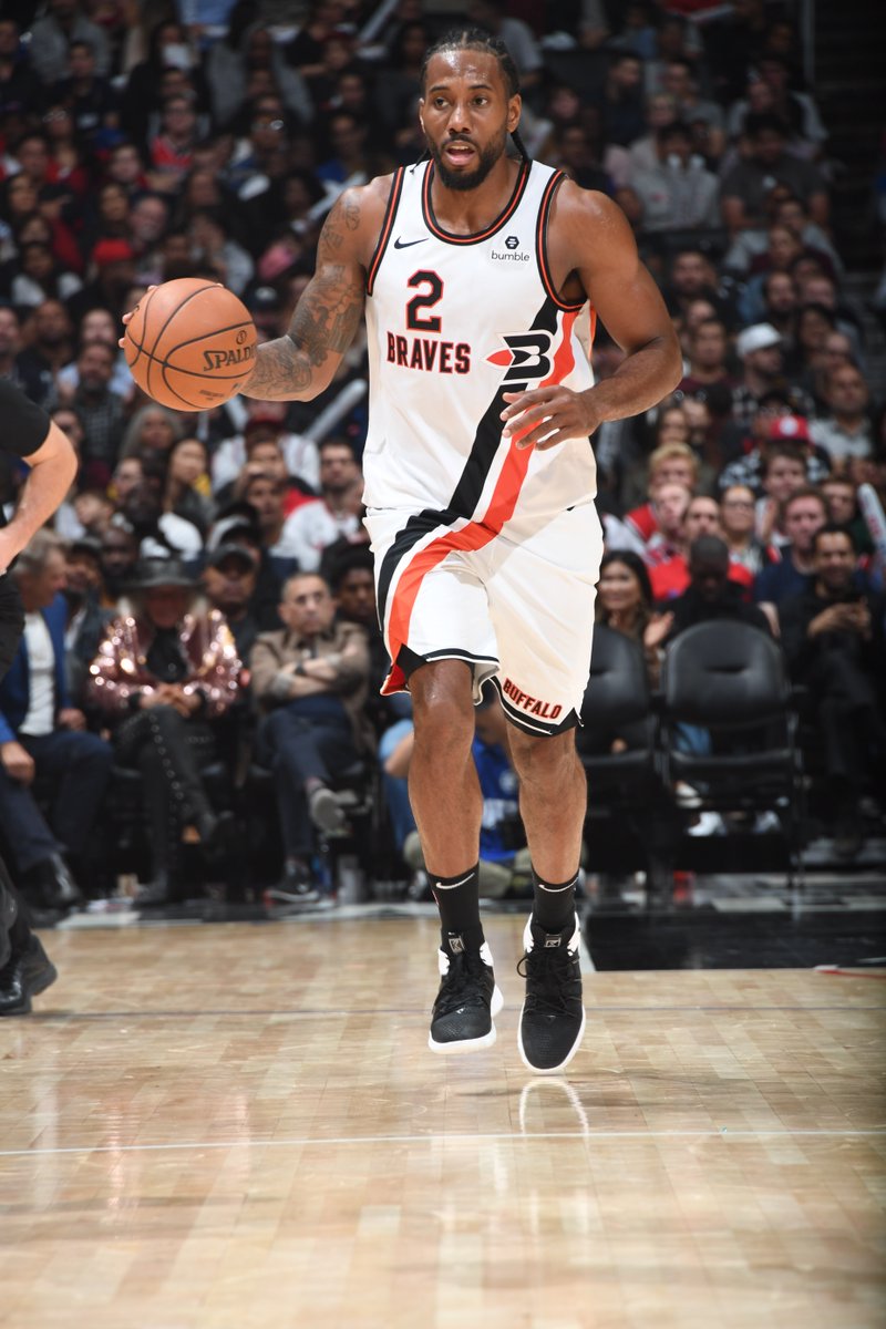 9体育-Ning迎来十赛季高光表现，快船球迷沸腾！-9体育